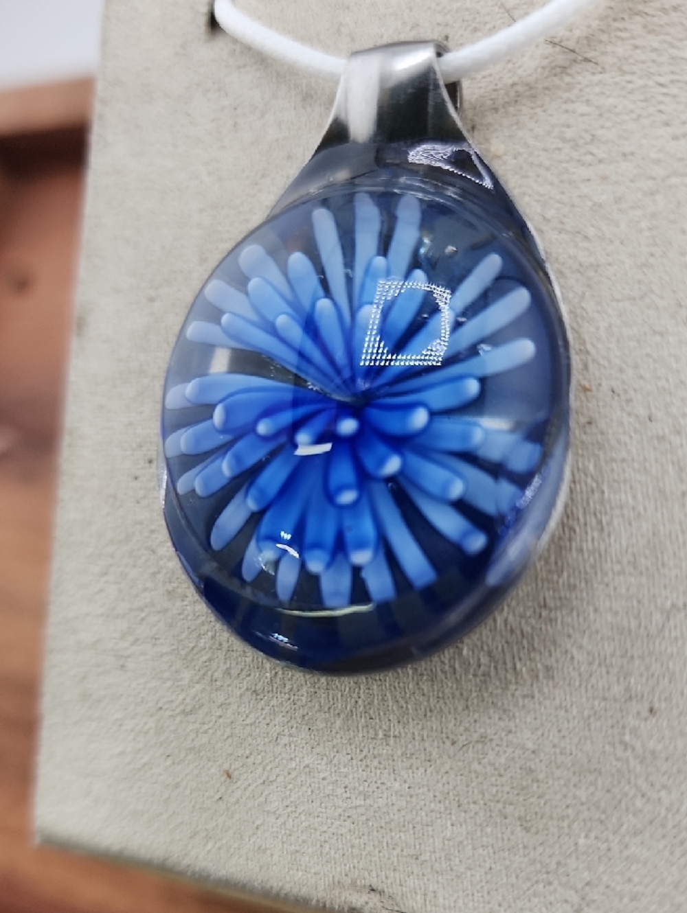 Blue Glass Flower Pendant Necklace - Women Jewelry - Picture 3 of 4